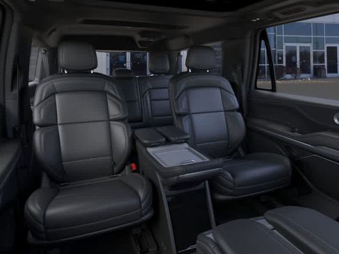 New 2025 Lincoln Navigator L Reserve w/ Jet Appearance Package image 11