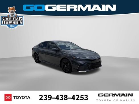 Used 2026 Toyota Camry SE FWD image 11