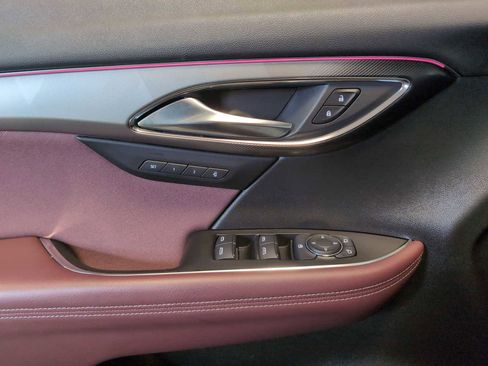 Used 2024 Buick Envision Sport Touring AWD/4WD image 23