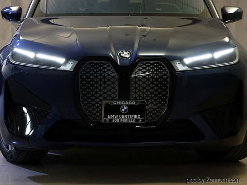 Certified 2023 BMW iX xDrive50 w/ Sport Package AWD/4WD image 6