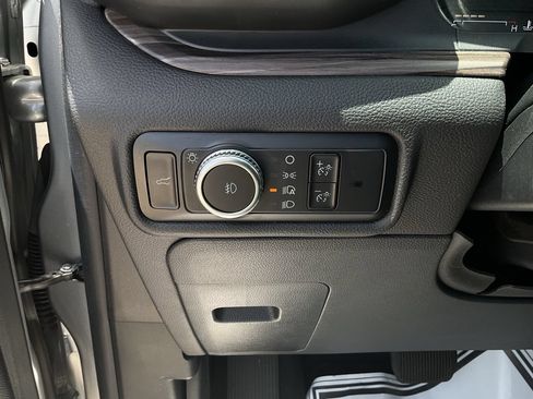 Used 2023 Ford Explorer Limited RWD image 22