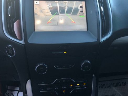 Used 2018 Ford Edge SEL w/ Equipment Group 201A image 7