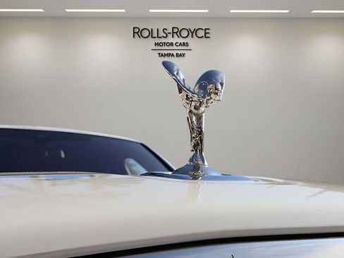 New 2026 Rolls-Royce Cullinan image 10