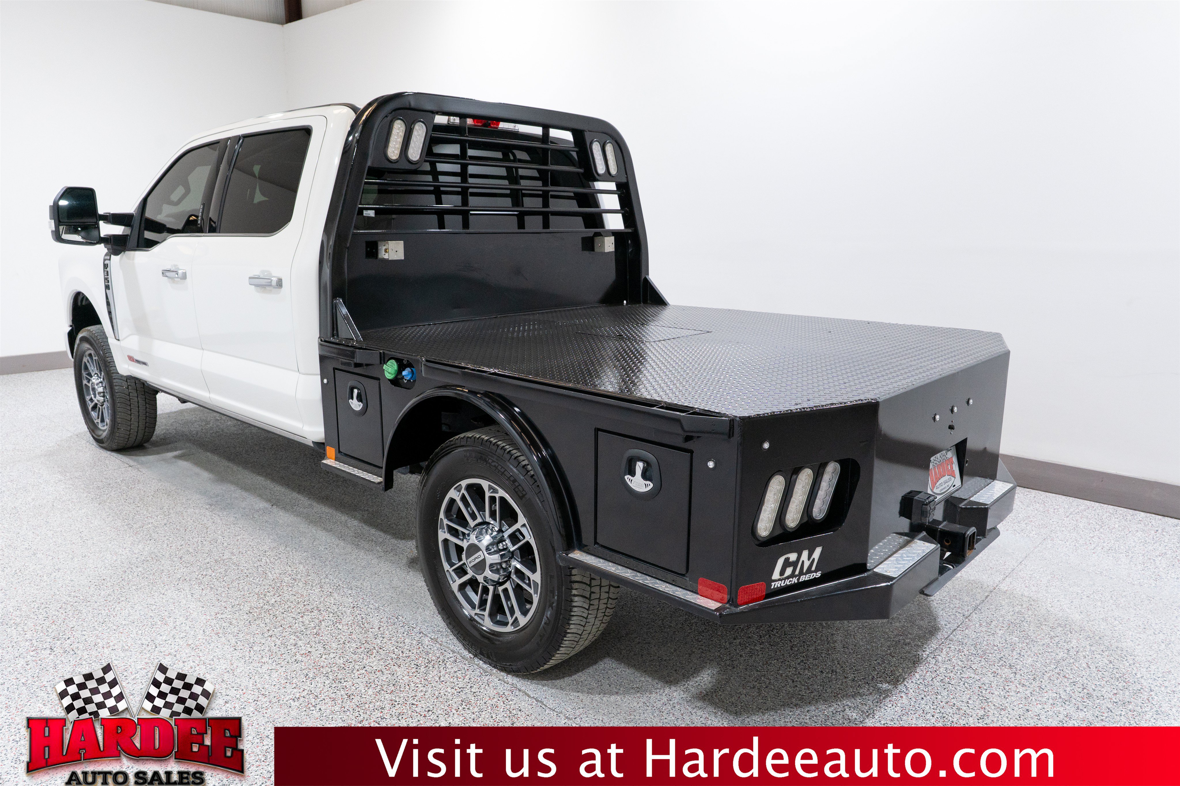 Used 2024 Ford F350 Limited w/ FX4 Off-Road Package AWD/4WD image 3
