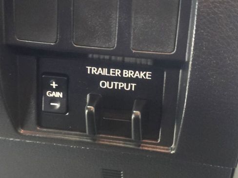 Used 2020 Toyota Tundra SR5 AWD/4WD image 34