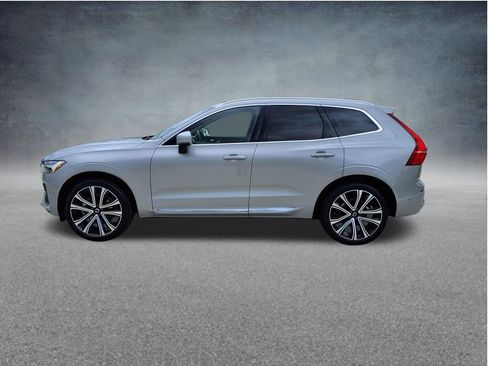 Certified 2023 Volvo XC60 B5 Ultimate w/ Protection Package Premier FWD image 5