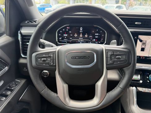 Used 2024 GMC Sierra 1500 Denali w/ Technology Package AWD/4WD image 34