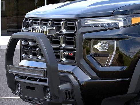 New 2026 GMC Canyon AT4 w/ Off-Road Front Bumper Package AWD/4WD image 13