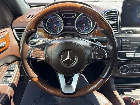 Used 2018 Mercedes-Benz GLS 450 4MATIC image 28