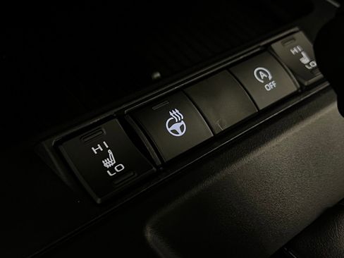 Certified 2026 Toyota Corolla Cross XLE w/ Convenience Package image 21