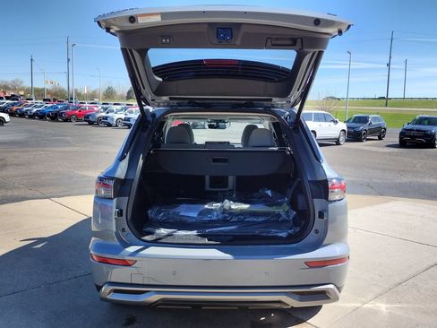 New 2026 Mitsubishi Outlander SE AWD/4WD image 17