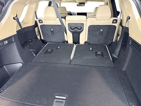 Used 2026 Acura MDX SH-AWD image 33
