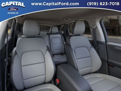 New 2026 Ford Escape SE image 10