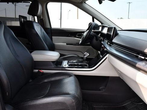 Used 2022 Kia Carnival SX Prestige FWD image 34