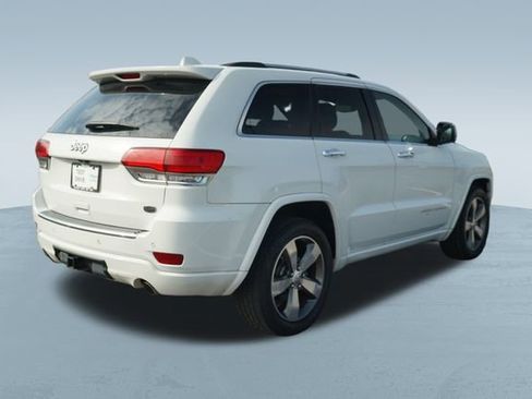 Used 2015 Jeep Grand Cherokee Overland w/ Trailer Tow Group IV image 9