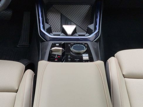 New 2025 BMW X3 xDrive30i w/ Convenience Package AWD/4WD image 19