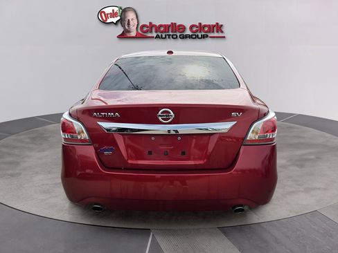 Used 2015 Nissan Altima 2.5 SV FWD image 5