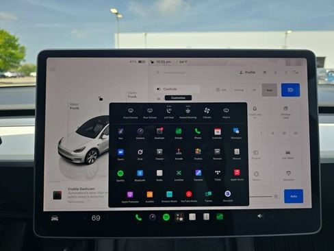 Used 2023 Tesla Model Y Long Range AWD/4WD image 29