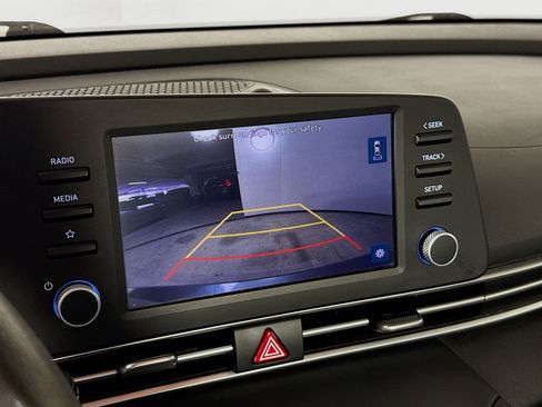 Used 2023 Hyundai Elantra SEL image 14