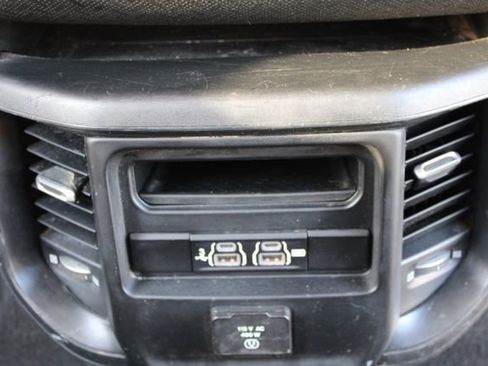 Used 2019 RAM 1500 Laramie AWD/4WD image 52