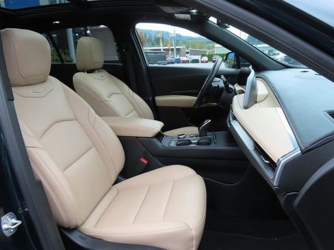 Used 2024 Cadillac XT4 Premium Luxury w/ Cold Weather Package image 36