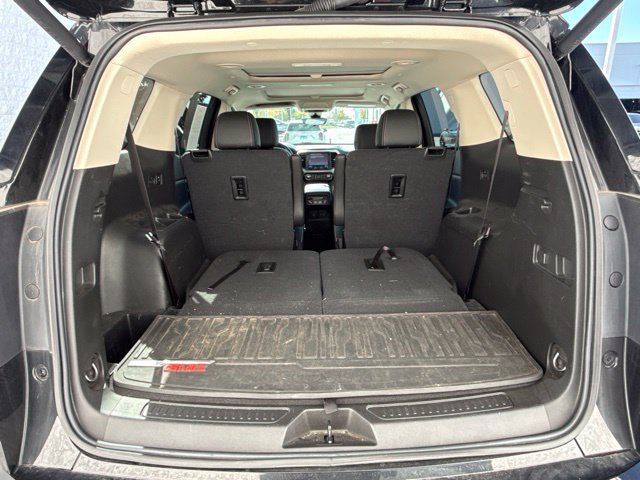 Used 2023 GMC Acadia Denali w/ Denali Ultimate Package AWD/4WD image 7