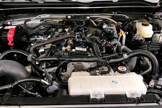 Certified 2025 Toyota Tacoma SR5 AWD/4WD image 11