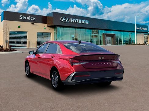 New 2026 Hyundai Elantra Sport FWD image 5