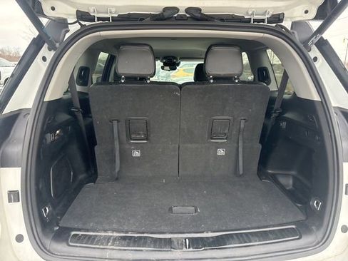 Used 2022 Jeep Grand Cherokee L Limited image 12