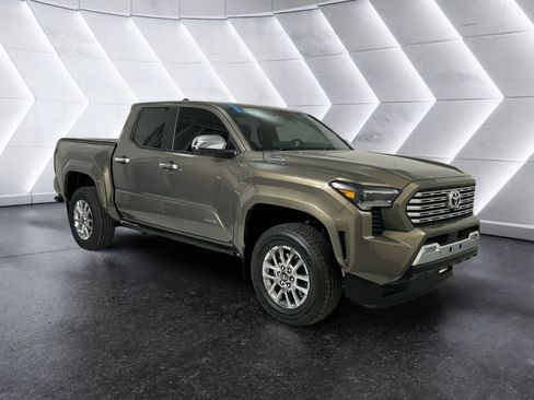 Used 2026 Toyota Tacoma Limited AWD/4WD image 1