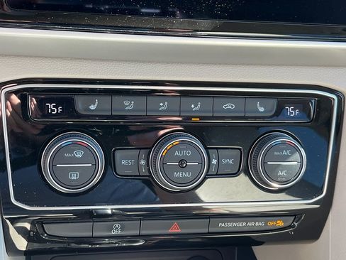 Used 2022 Volkswagen Atlas SE AWD/4WD image 17