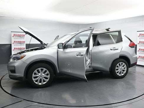 Used 2017 Nissan Rogue S w/ S Appearance Package AWD/4WD image 42