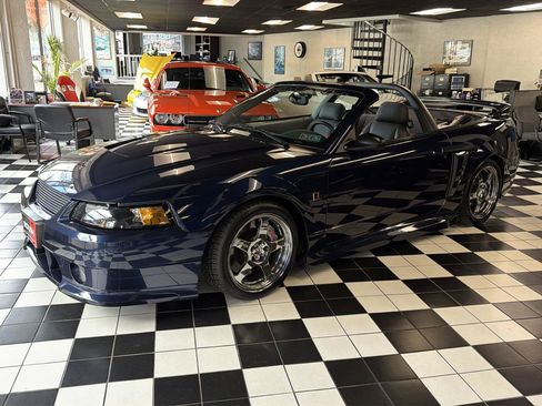 Used 2001 Ford Mustang GT RWD image 1