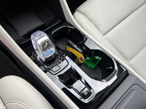 New 2026 Volvo XC40 B5 Plus w/ Protection Package Premier AWD/4WD image 13