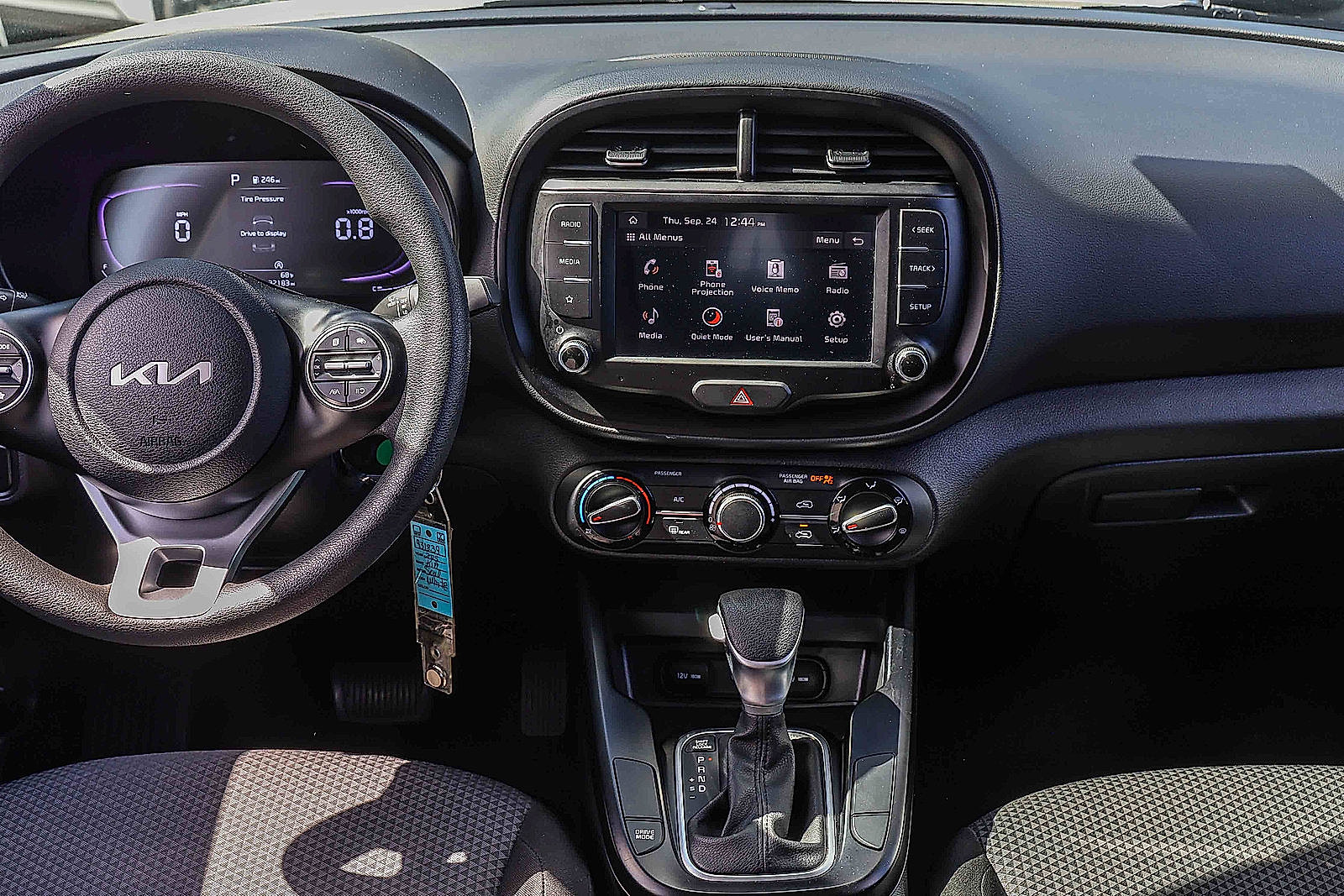 Certified 2025 Kia Soul LX w/ LX Technology Package FWD image 10