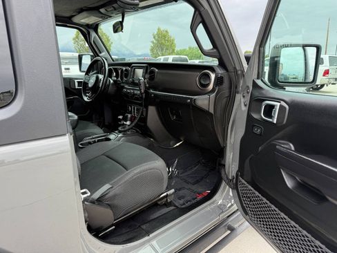 Used 2020 Jeep Wrangler Sport AWD/4WD image 24
