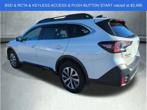 Used 2021 Subaru Outback Premium image 3