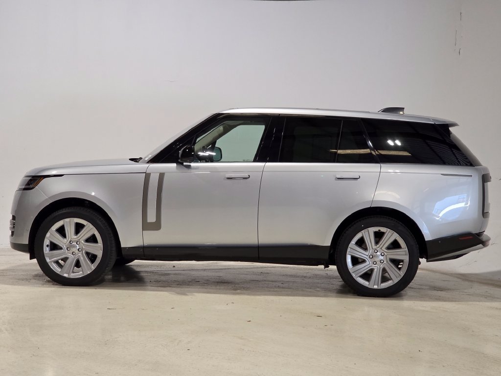 Certified 2023 Land Rover Range Rover SE AWD/4WD image 3