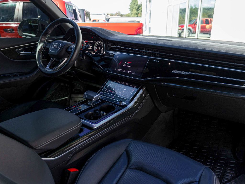 Used 2025 Audi Q8 Premium Plus AWD/4WD image 31