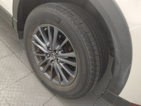 Used 2019 MAZDA CX-5 Sport FWD image 31