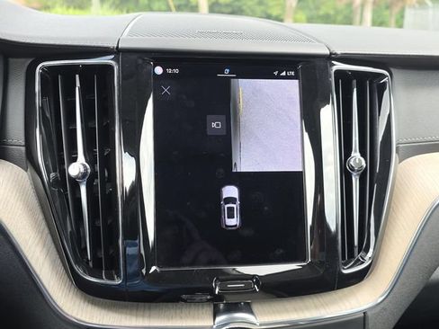 Used 2022 Volvo XC60 B6 Inscription w/ Advanced Package AWD/4WD image 19