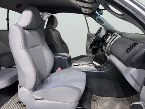 Used 2014 Toyota Tacoma 4x4 Access Cab V6 w/ TRD Sport Package image 12