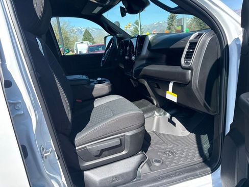 New 2026 RAM 3500 Tradesman AWD/4WD image 13