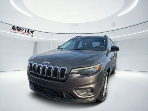 Used 2022 Jeep Cherokee Latitude Lux w/ Mopar Interior Package image 6