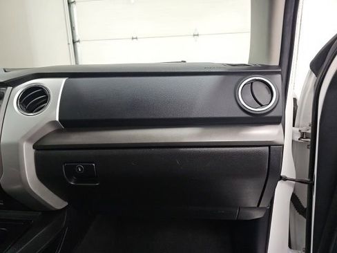 Used 2015 Toyota Tundra SR5 image 41