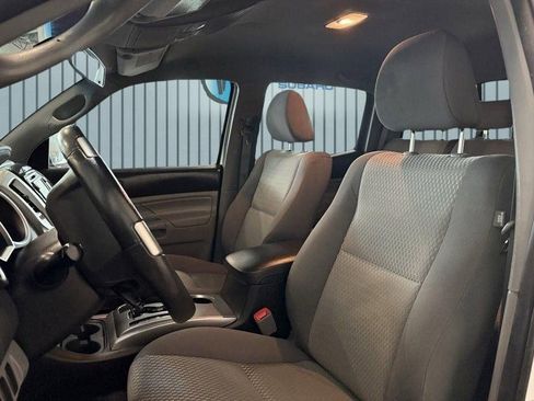 Used 2015 Toyota Tacoma PreRunner w/ SR5 Package image 22