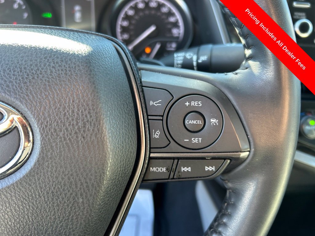 Used 2021 Toyota Camry SE w/ Convenience Package FWD image 8