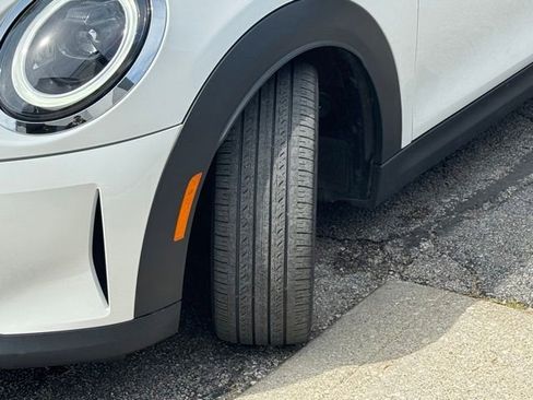 Certified 2024 MINI Cooper S w/ Signature Upholstery Package FWD image 13