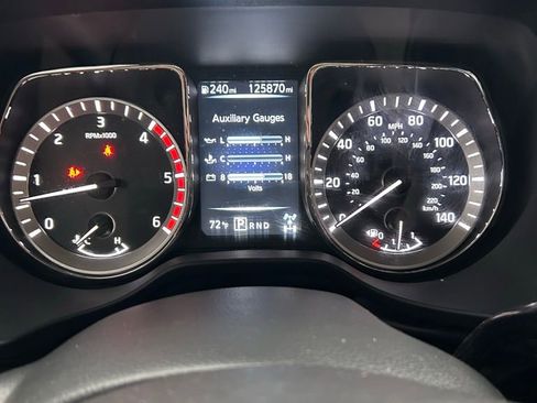 Used 2017 Nissan Titan Platinum Reserve image 8