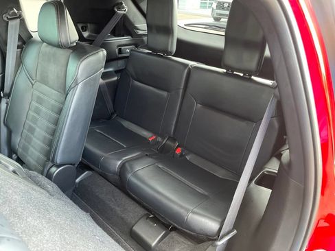 Used 2023 Mitsubishi Outlander SE AWD/4WD image 12